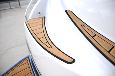 non slip surface boating