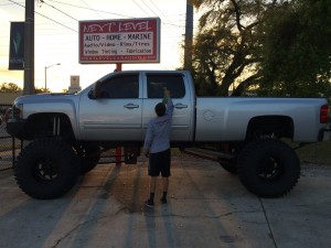 Chevy 3500 18 Inch lift