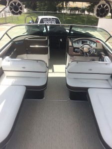 Factory Fusion audio system in Regal 2800 Bowrider.
