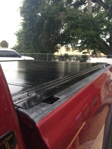 Retrax rolling bed cover