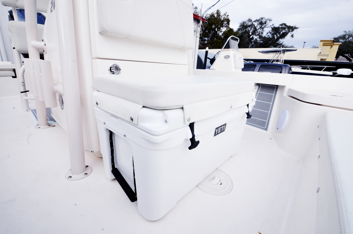 Pathfinder Boat Gets SeaDek Orlando Custom Audio